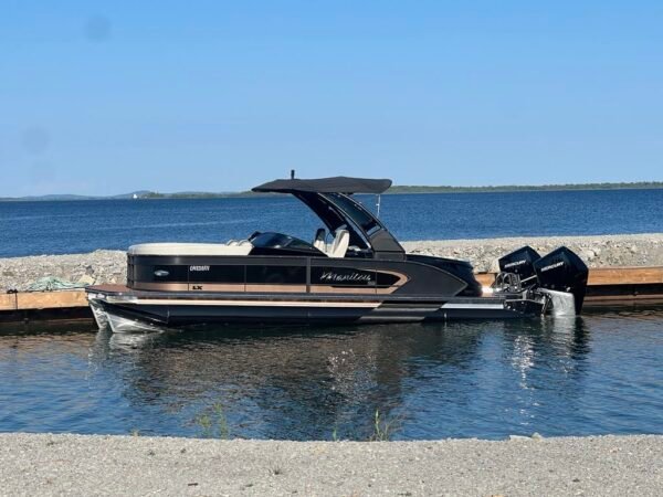 2022 Manitoulin LX with 2 Mercury Verado 300HP