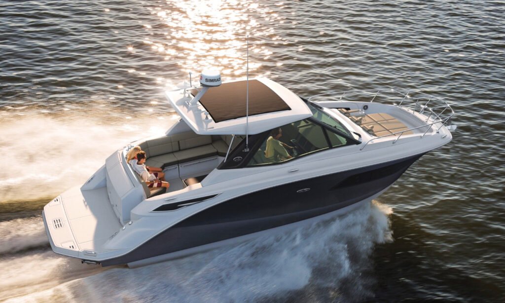 2020 to 2024 Searay 320 Sundancer. Canada Roberts Yachts and Collectables.com